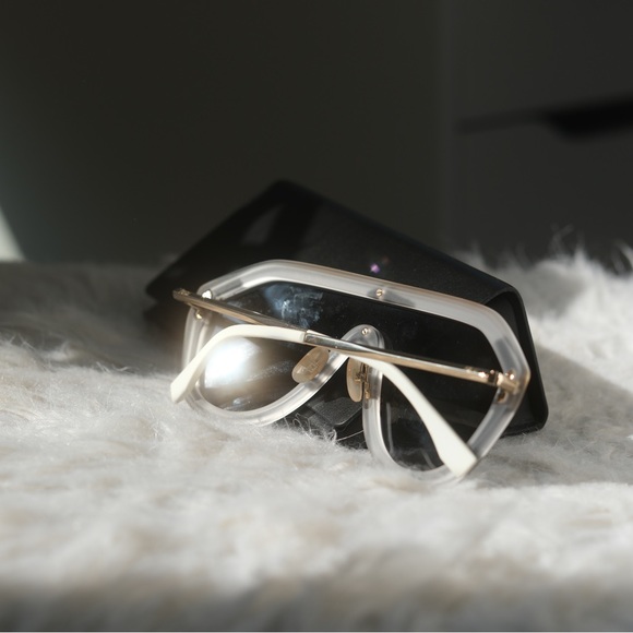 Fendi Sunglasses - Picture 4 of 6